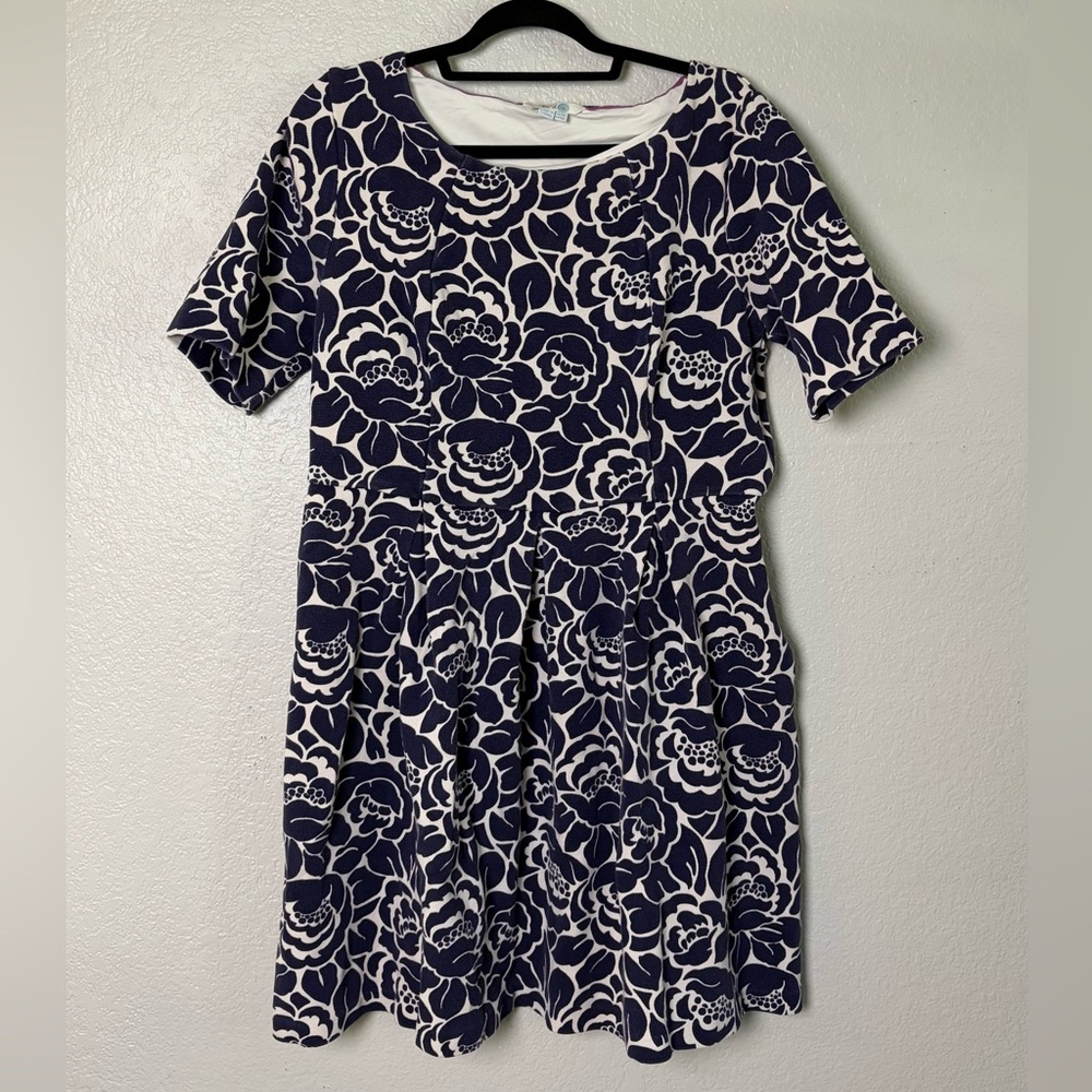 Boden Navy and White Floral Scoop Neck Textured Dress 16L
